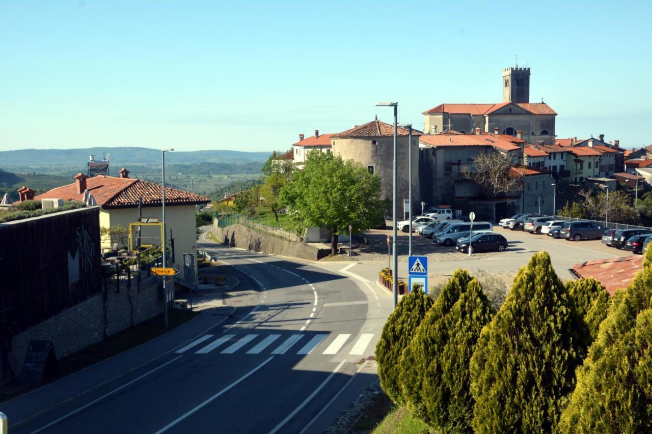 Vila Hisa V Travniku Smartno Exteriér fotografie