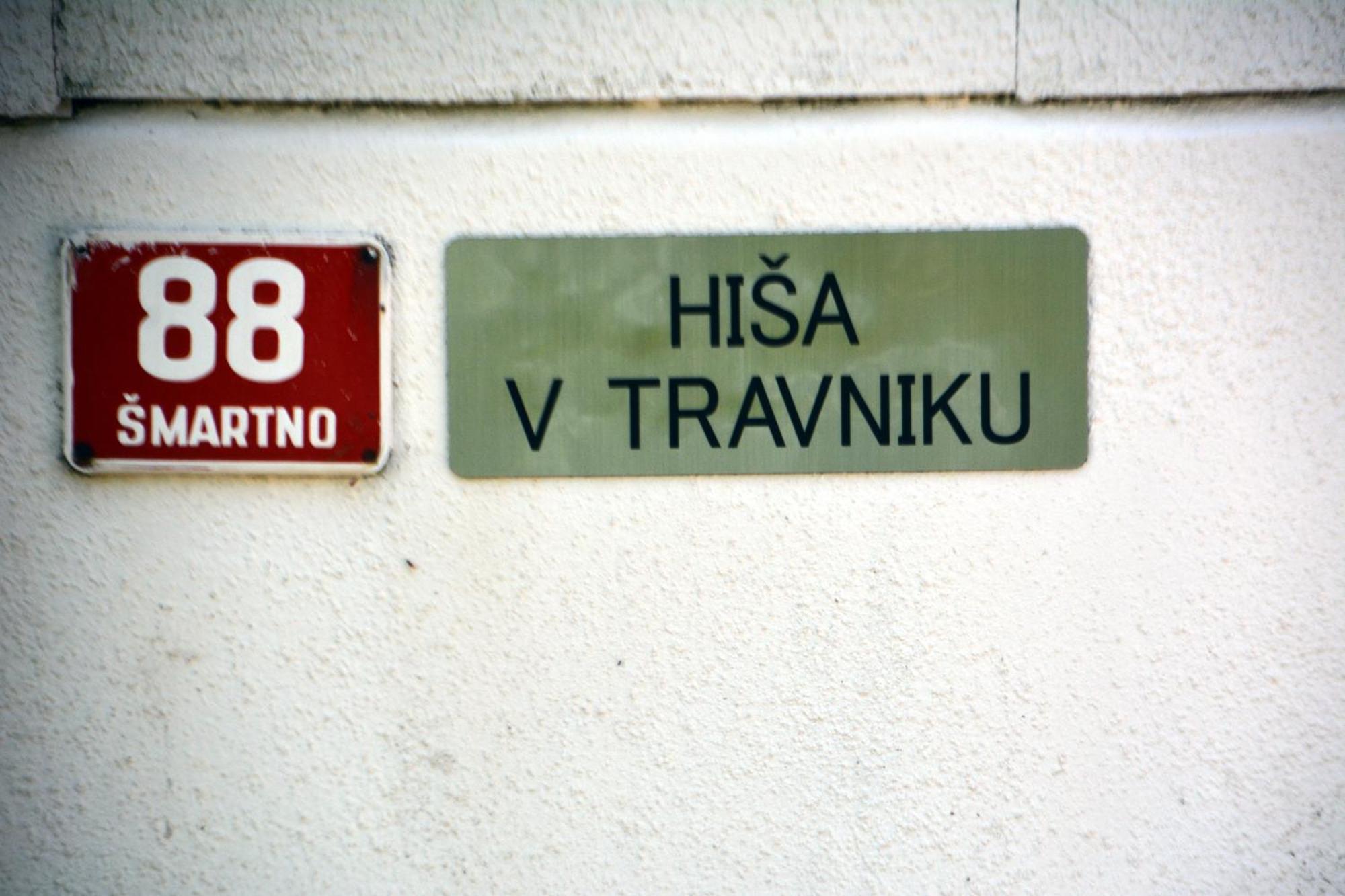 Vila Hisa V Travniku Smartno Exteriér fotografie