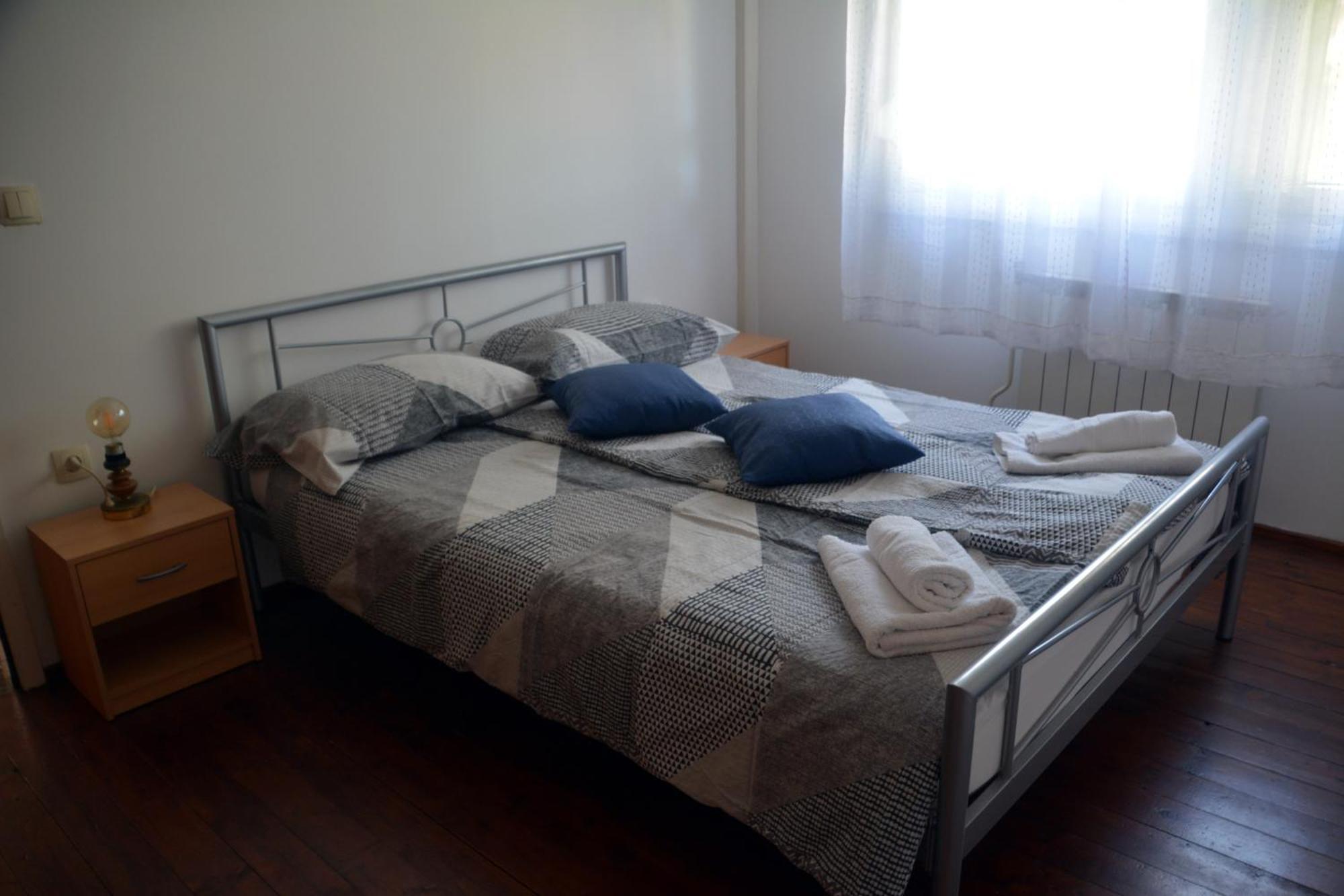 Vila Hisa V Travniku Smartno Exteriér fotografie
